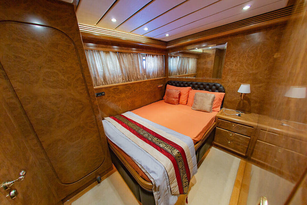 Technema 82 Rent a Luxury Yacht Phuket