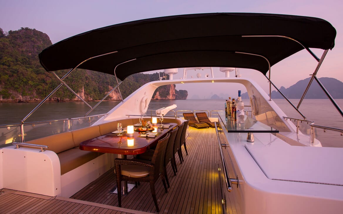 Motor Yacht MIA KAI Evening Sun Deck and Bar