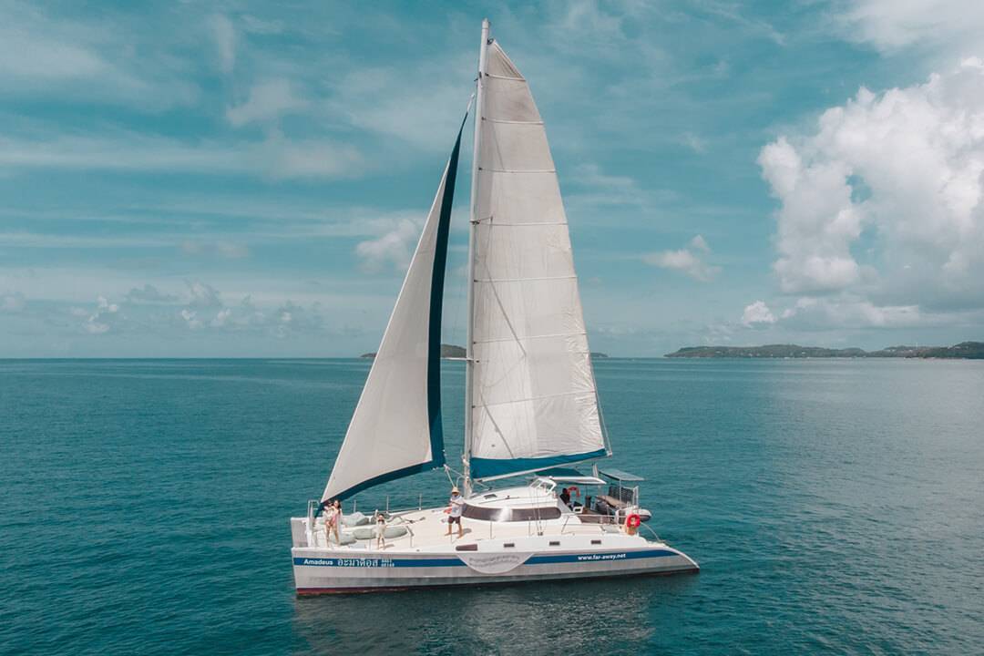 Mumby-48-sailing-catamaran-Phuket